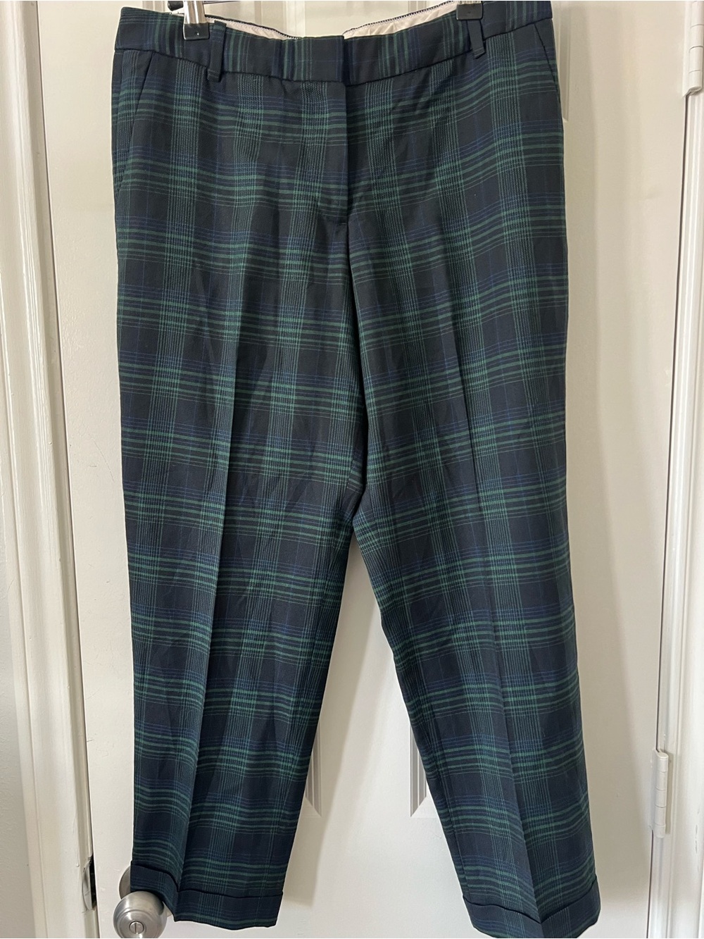 Women’s JCrew Cafe Capris Plaid Pants with cuff him. Navy and Green